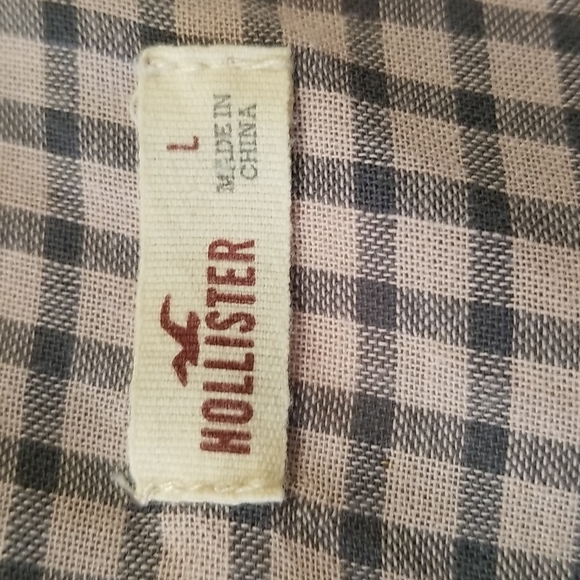 Hollister Pink and Grey Button Down Shirt - Picture 5 of 5